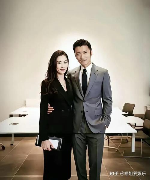 新澳门2025年正版免费和张柏芝近照撞脸向太与张柏芝像